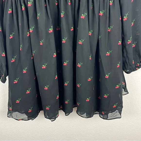 WILDFOX Moira Black Rosebud Print Deep V-Neck Double Layer Flounce Hem Dress - Picture 7 of 9